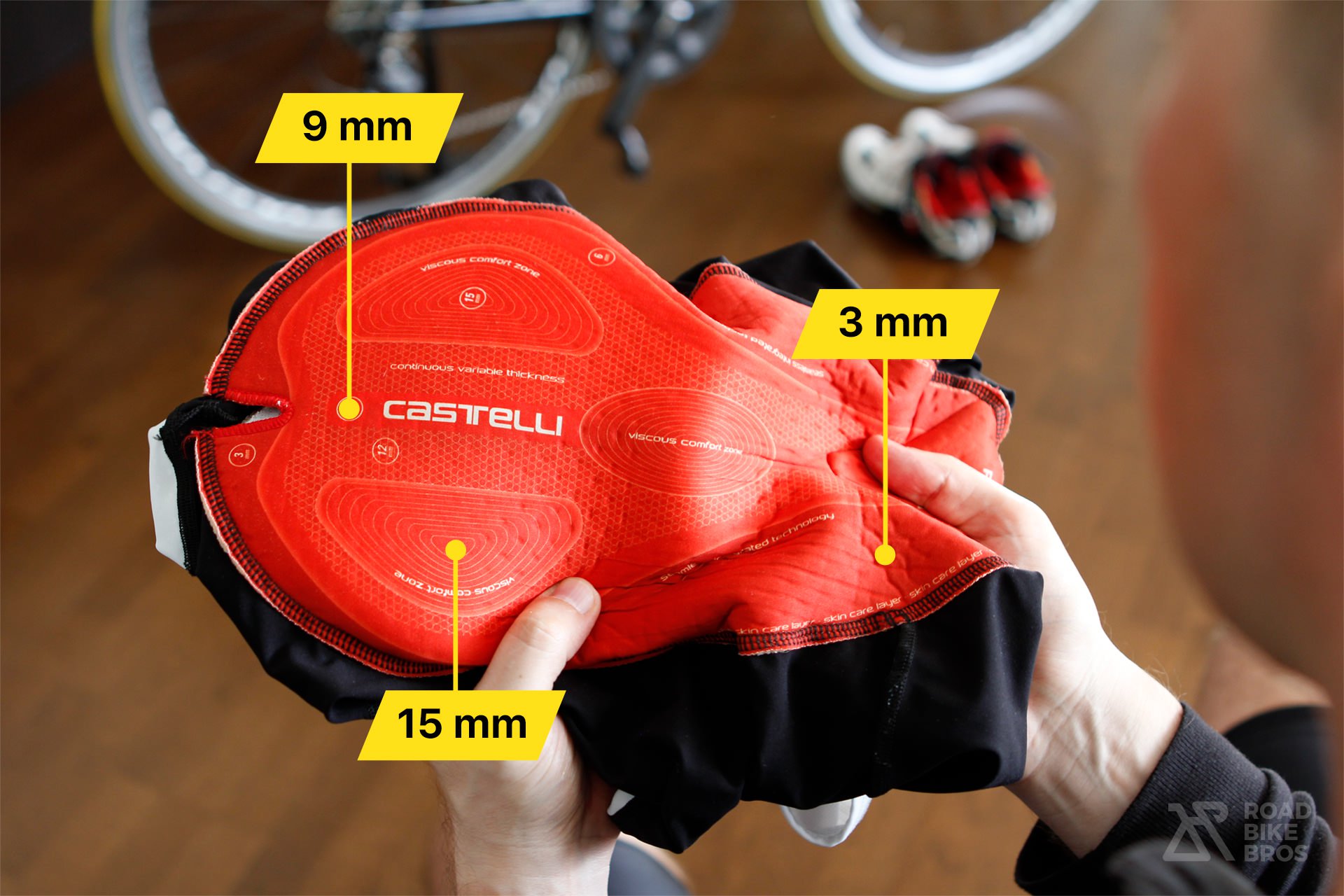 How To Choose Comfortable Bib Shorts Castelli Progetto X2 Air Chamois Padding
